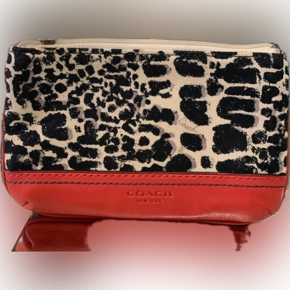 EUC Coach legacy ocelot print neutral carnelian wristlet - Picture 1 of 3
